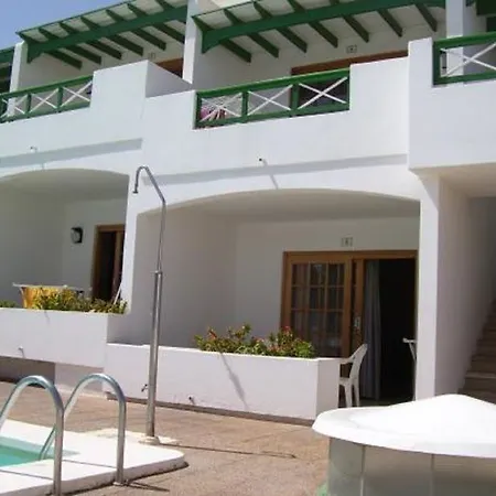 Isabel Puerto del Carmen (Lanzarote)